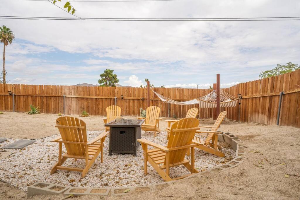 Villa Palm Vista Retreat *Hot Tub/Cowboy Pool/Hammocks* Joshua Tree Exterior foto